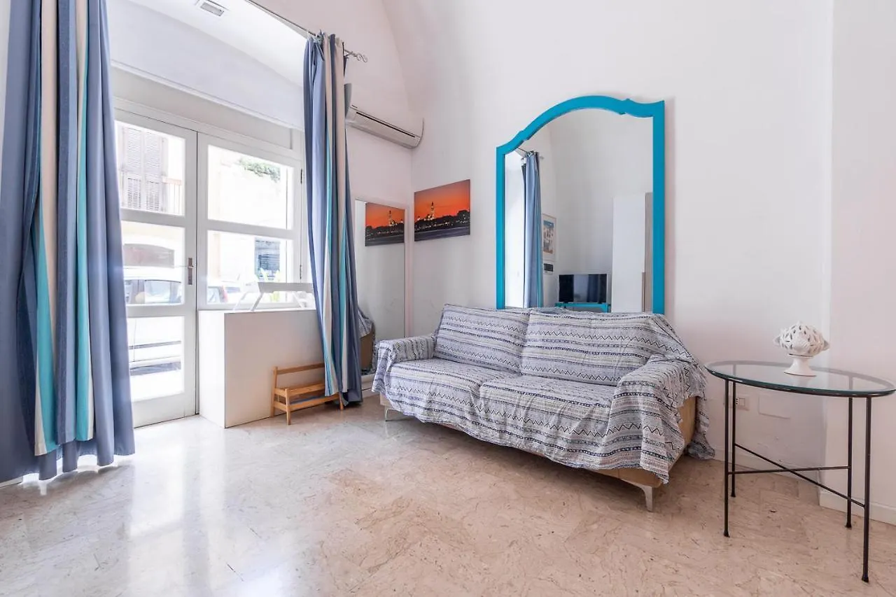 Apartament Via Boemondo Otto Bari